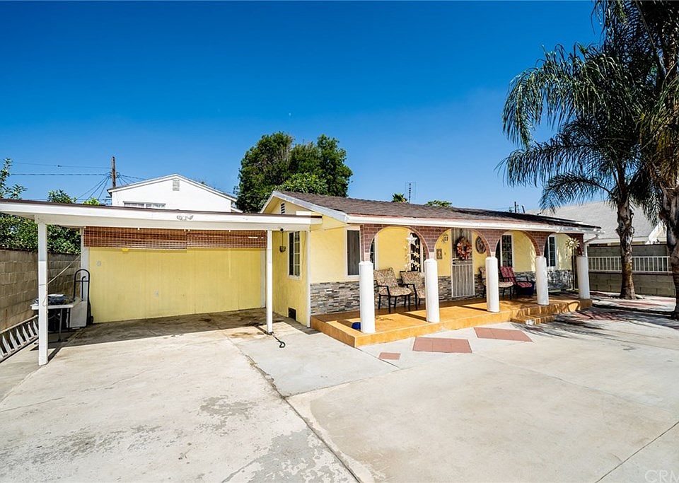 1st image of 4025 De Garmo Ave