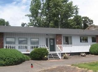 3801 Cherry Ln, Medford, OR