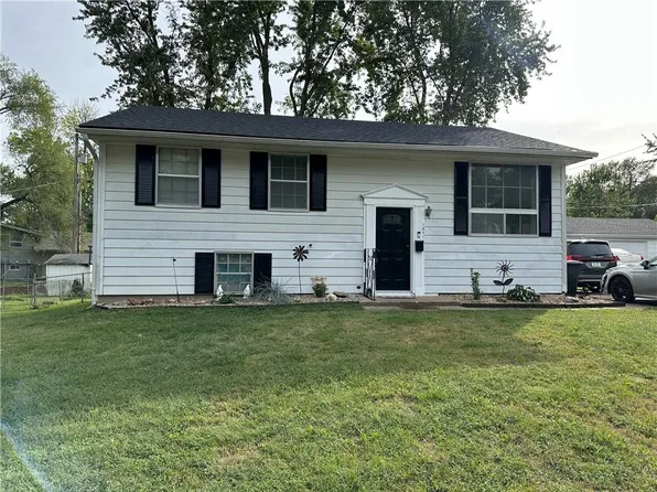 18511 E Susquehanna Rdg, Independence, MO 64056