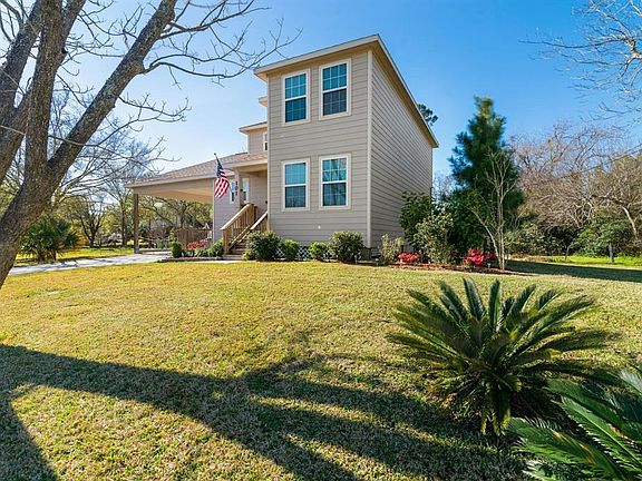 3rd image of 101 Bayou Dr
