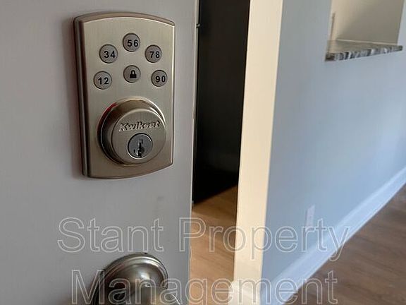 2nd image of 1515 Franklin Park S Unit D-9