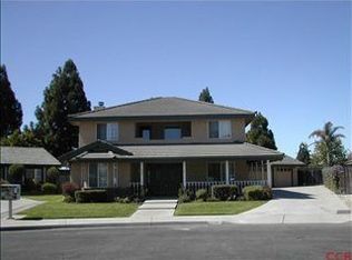 920 E Skylark Ct, Santa Maria, CA 93455