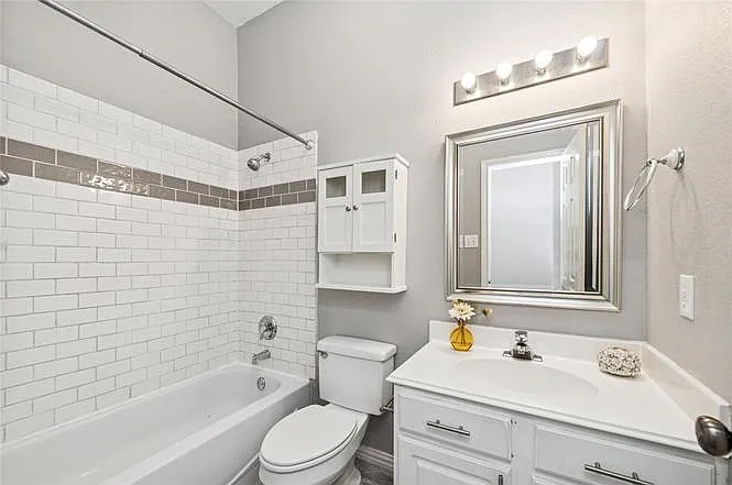 2551 Windgate Ln — Photo 9