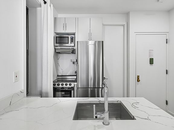 3rd image of 212 Lafayette St #3E