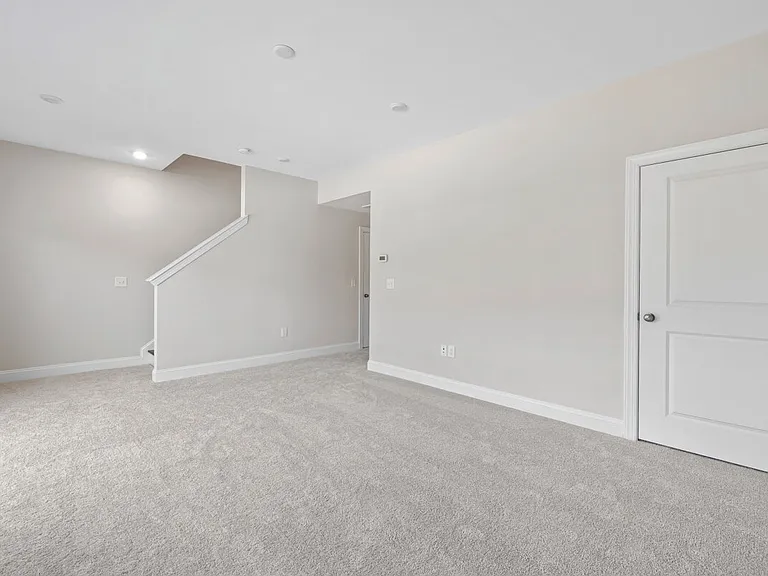 1105 Falling Rock Pl — Photo 19
