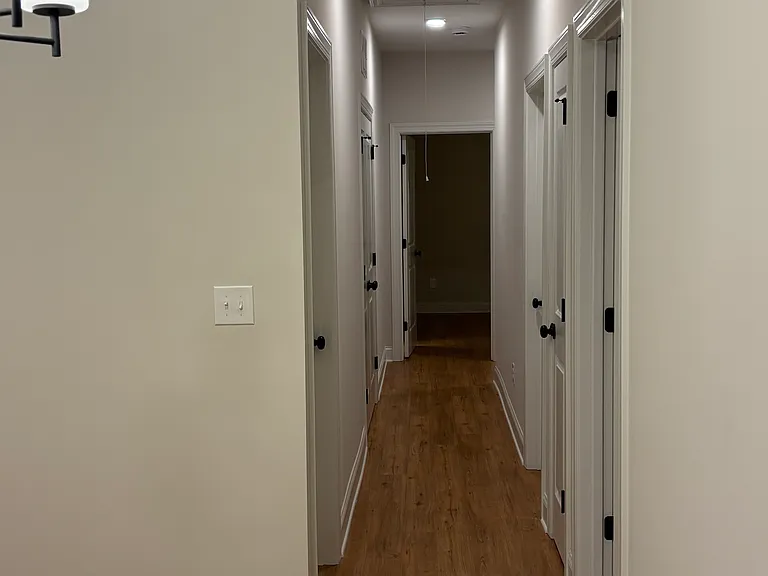 4817 Victoria Ave — Photo 14