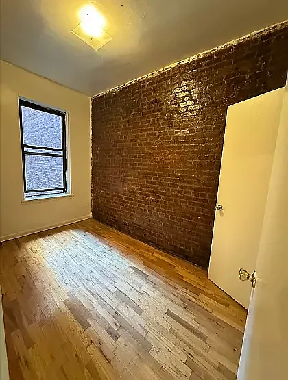 220 E 29th St #2A — Photo 15