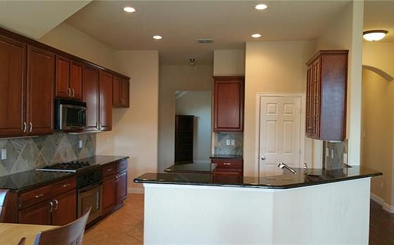 4th image of 7013 Canyonbrook Dr