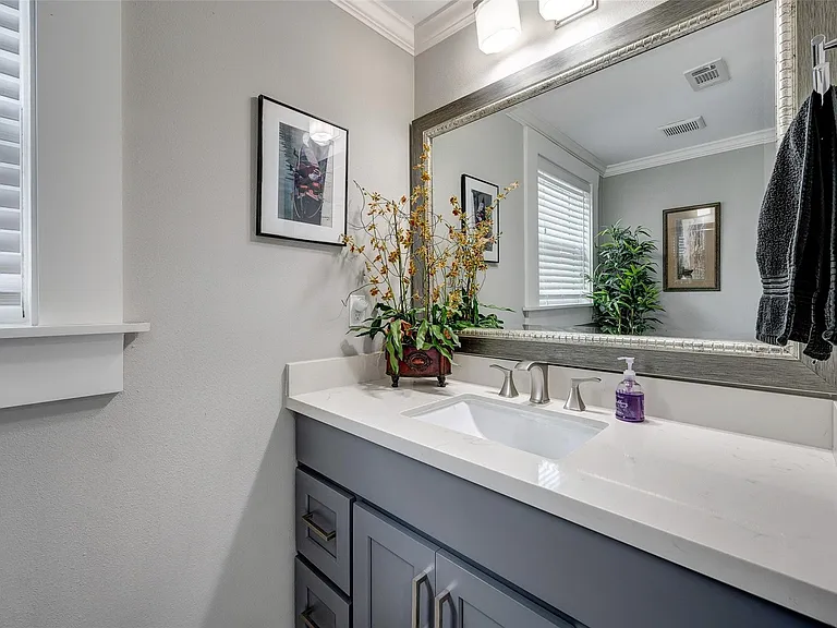 5205 Irvington Blvd — Photo 9