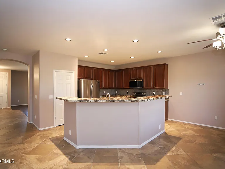 5034 W Saint Kateri Dr — Photo 15