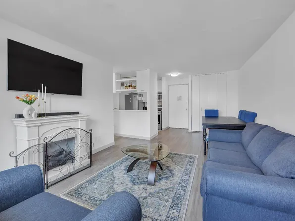 20 River Road image 1 of 20