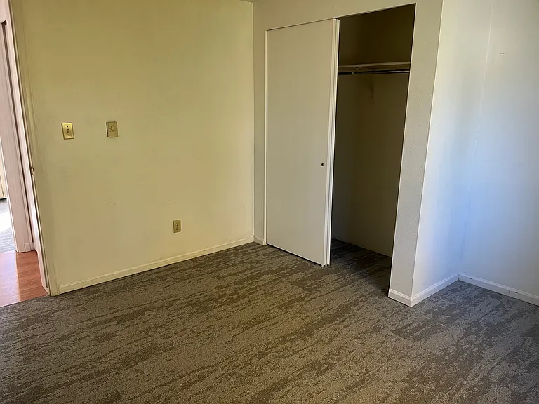 1224 Maple St — Photo 9