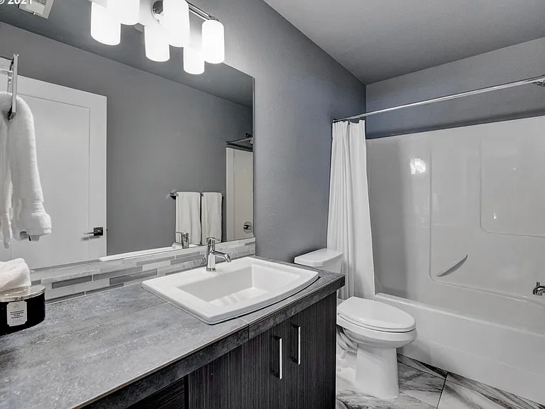 10410 SW 46th Pl — Photo 7