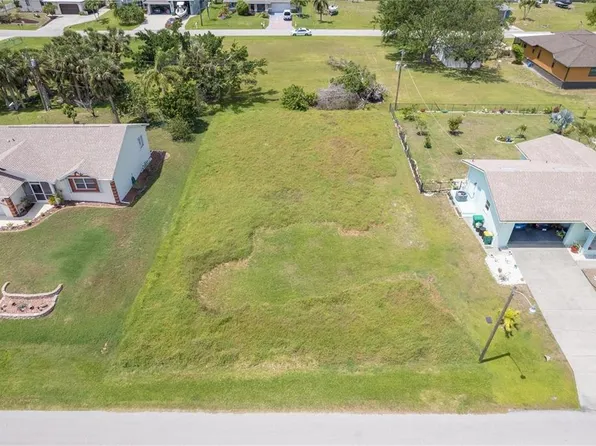 2715 Wisteria Pl #5, Punta Gorda, FL 33950