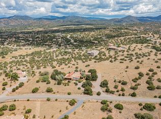 31 Calle Cantando, Santa Fe, NM 87508
