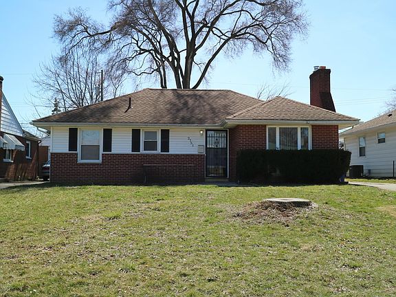 2nd image of 2751 Regina Ave