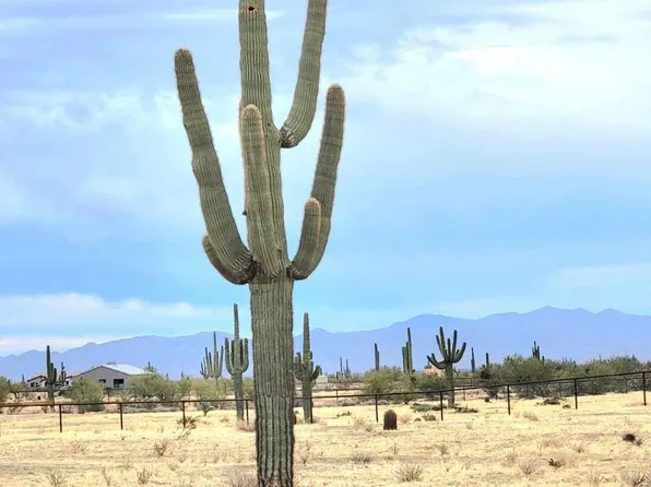 0 N 253rd - 4.7 ACRES Avenue #-, Morristown, AZ 85342