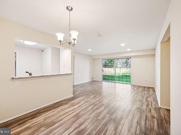 5th image of 1407 Society Pl Unit 1