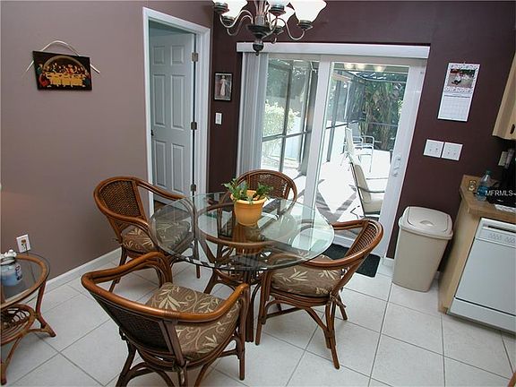 5th image of 1742 Arbor Dr S