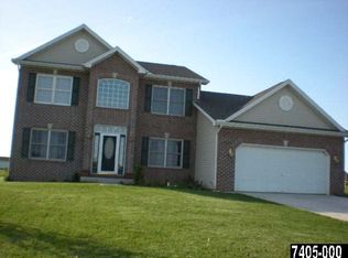 2008 Storms Store Rd, New Oxford, PA 17350