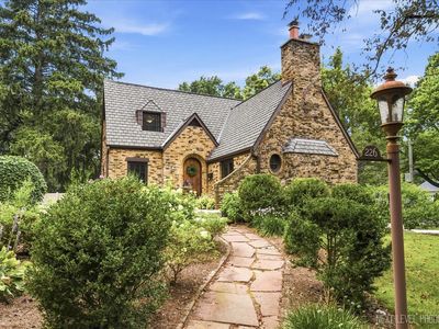 226 Grant Ave, Geneva, IL, 60134