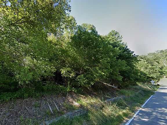 2nd image of 4908 Tomahawk Rd