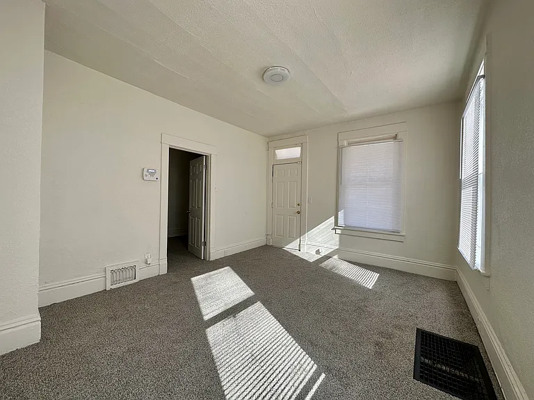 2700 W Marquette St — Photo 13