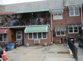 6237 69th Pl, Middle Village, NY