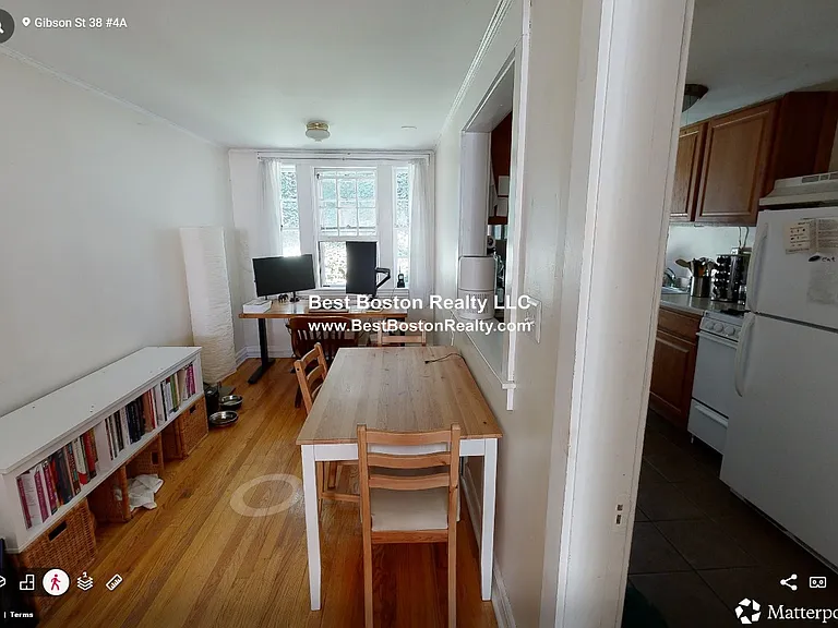 38 Gibson St #4A — Photo 2