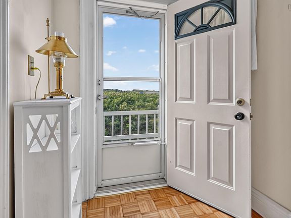 4th image of 118 Chapel Cove Rd