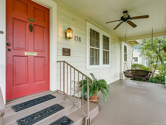 3rd image of 158 Laurel Heights
