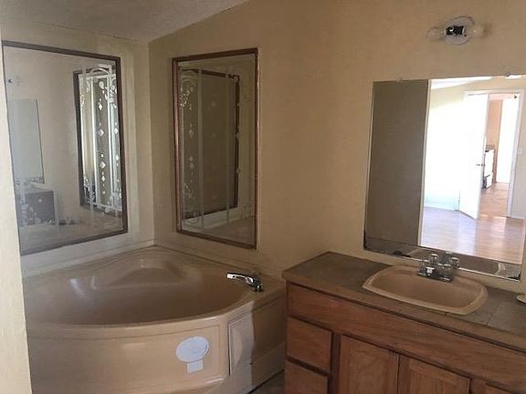 5th image of 2504 SW Jefferson Ave #19