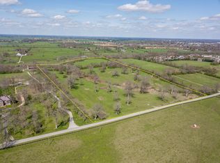 1200 Clifton Rd, Versailles, KY 40383