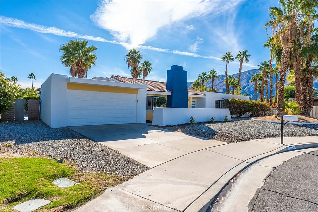 3 bed, 1722 sqft, $4,595 — Photo 4