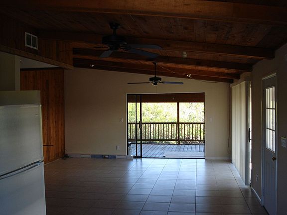 Great room with 13 x 20 screened porch