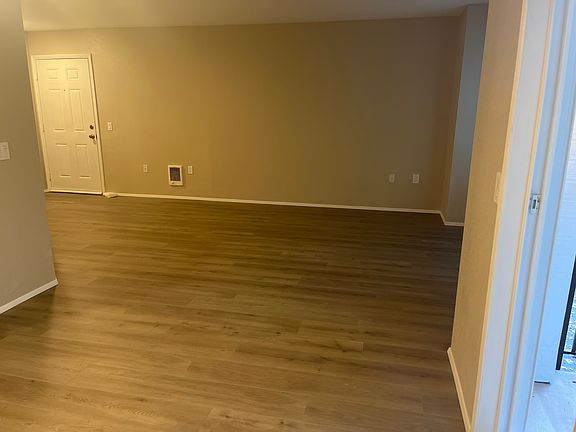 3rd image of 12811 NE 170th Ln #A