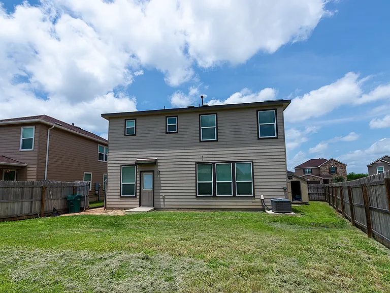 5526 Castle Brook Dr — Photo 28