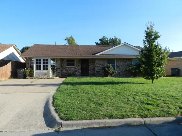 6415 NW Cherry Ave, Lawton, OK 73505