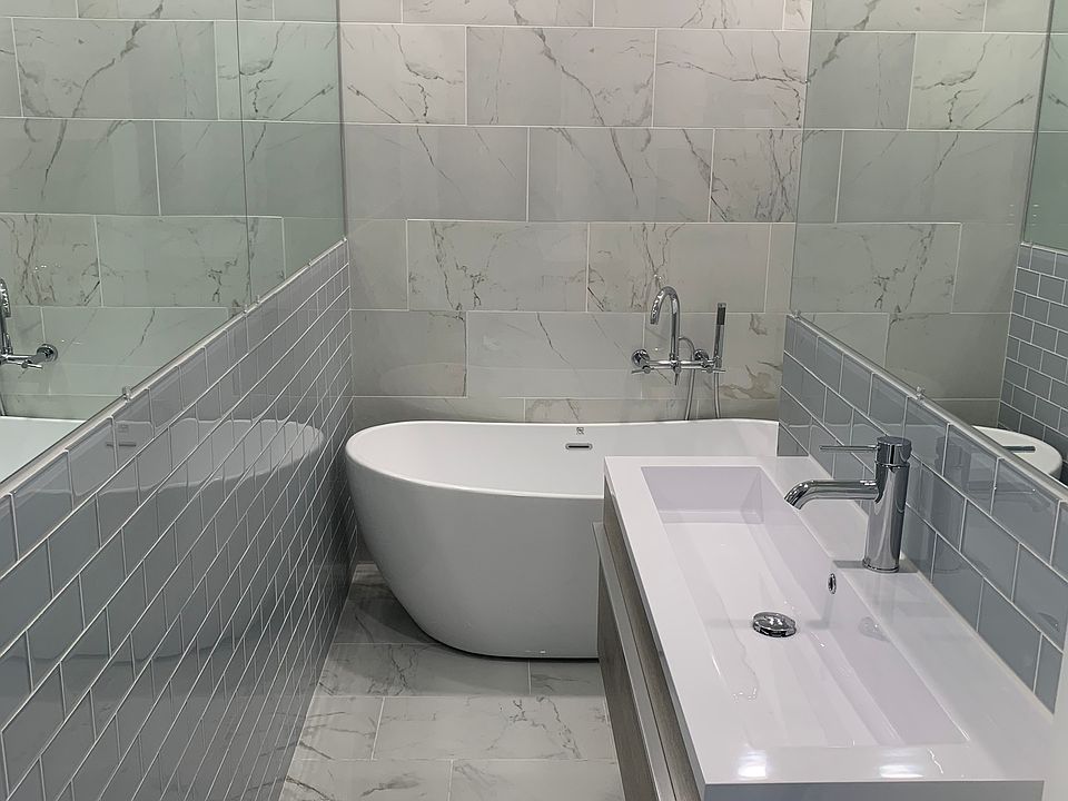 1st image of 285 Capitol Dr Unit B