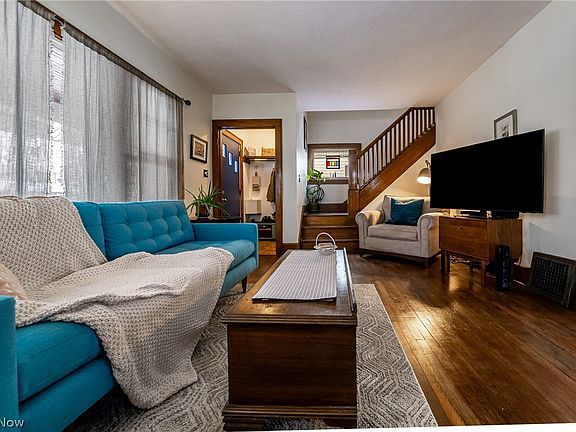 5th image of 3851 W 157th St