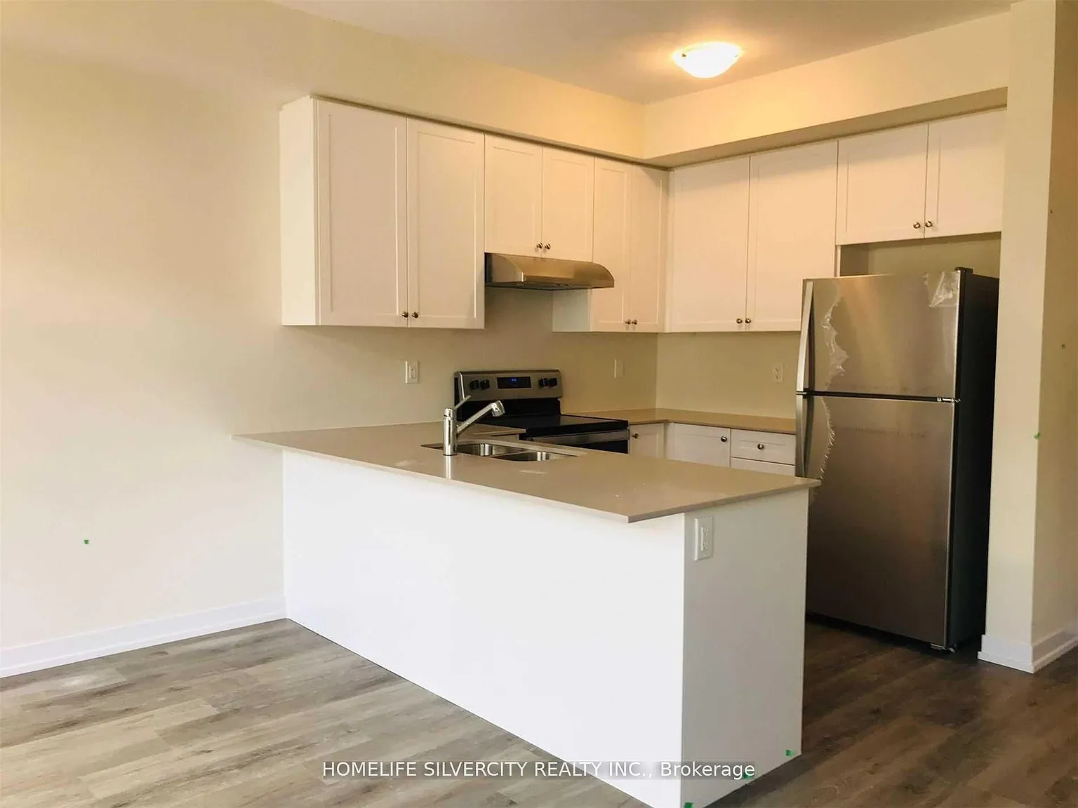 3 bed, $2,599 — Photo 3