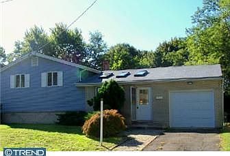 Home for Sale in DEPTFORD, NJ $144,900