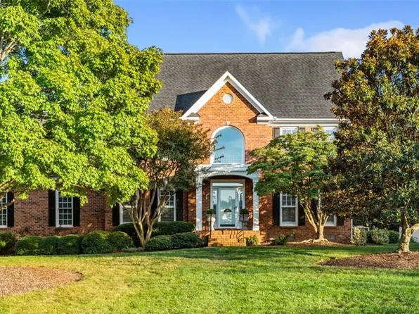 101 Thora Dr, Jamestown, NC 27282