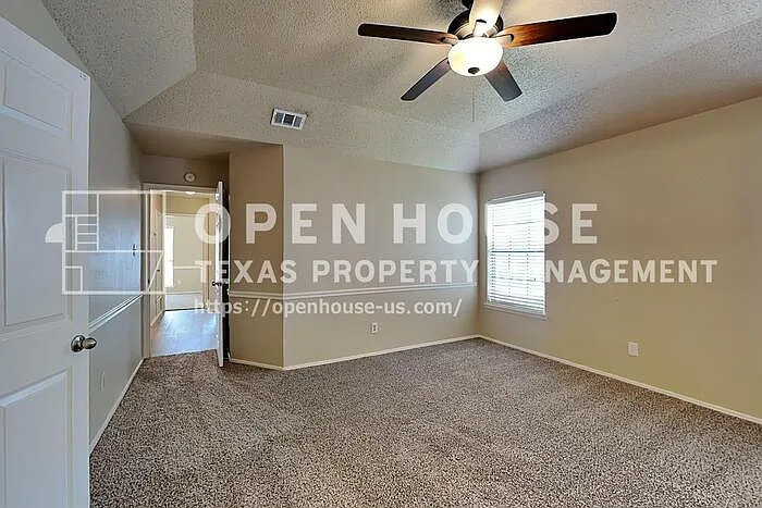 4418 Santa Cruz Ln — Photo 11