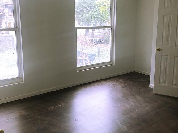 5th image of 1339 S Keeler Ave #1