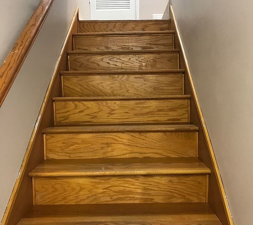 1st image of 6420 Hazeltine Ave APT 9