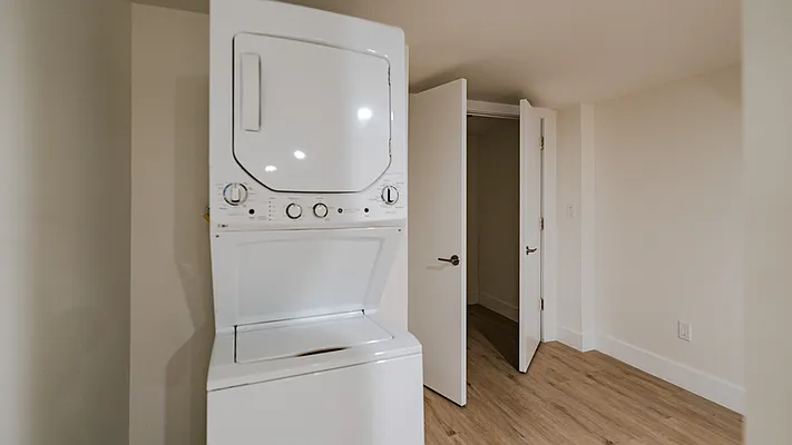 Rented by Nooklyn NYC LLC | media 7