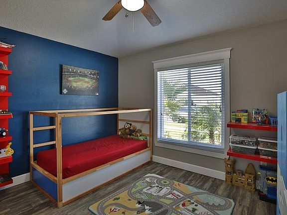 4th image of 4024 Langdrum Dr