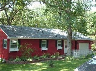 106 Waterbury Rd, Newton, IA 50208