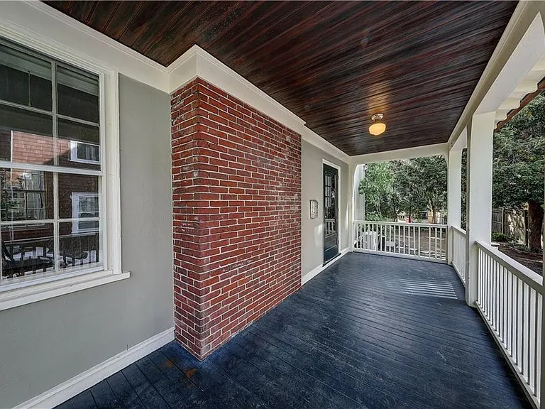 16 Elton St — Photo 2